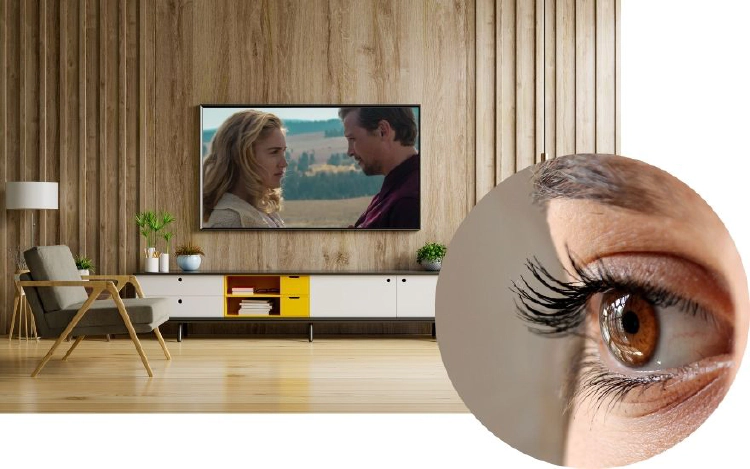 eye watching tv